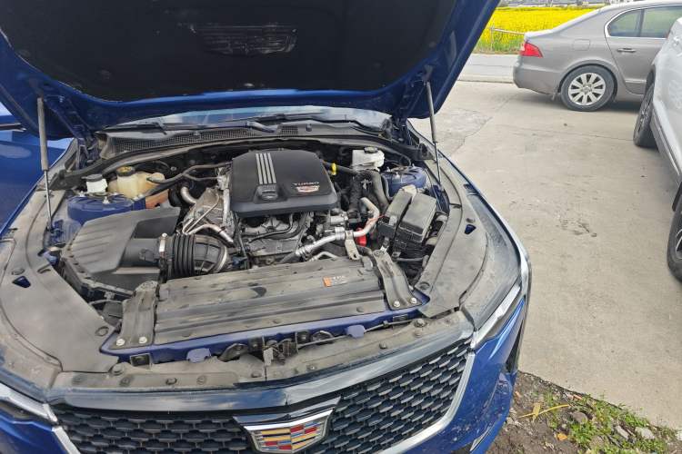 Used Cadillac CT4 2022 28T Luxury Edition Engine Bay Left