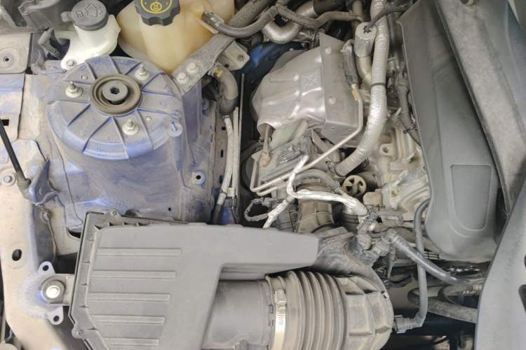 Used Cadillac CT4 2022 28T Luxury Edition Engine Bay Right