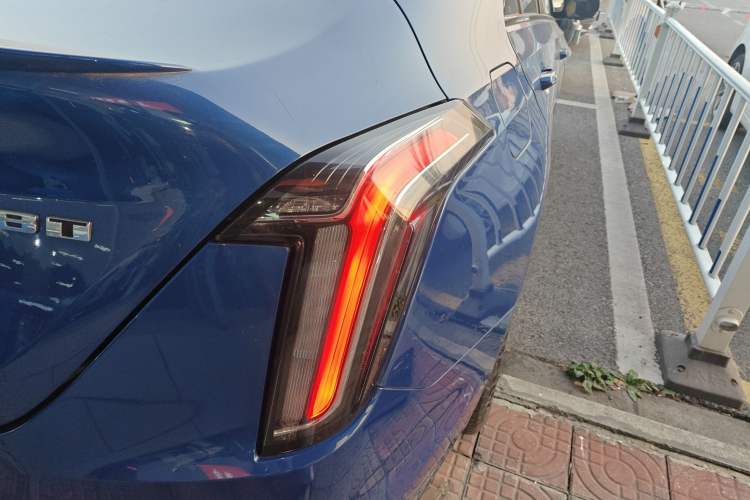 Used Cadillac CT4 2022 28T Fashion Edition Exterior 6