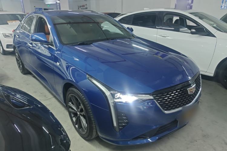 Used Cadillac CT4 2022 28T Luxury Edition Front Right 45 Deg
