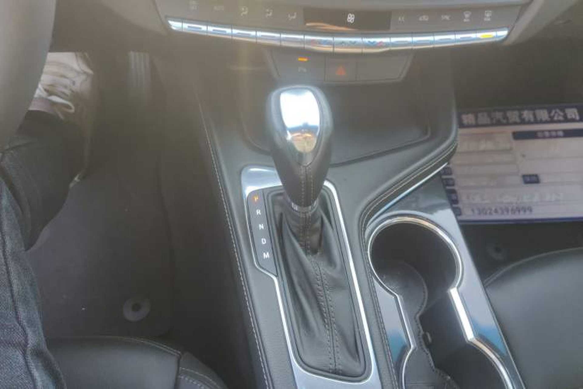 Used Cadillac CT4 2022 28T Fashion Edition Gear Lever