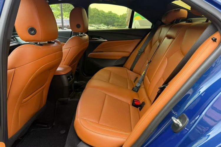 Used Cadillac CT4 2022 28T Luxury Edition Interior 4