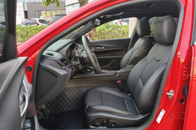 Used Cadillac CT4 2022 28T Luxury Edition Interior 4