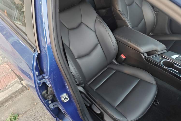 Used Cadillac CT4 2022 28T Fashion Edition Right Front Seat