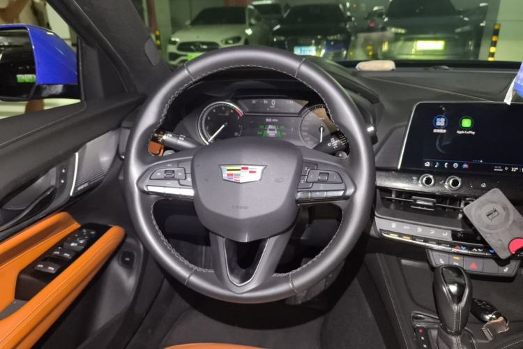 Used Cadillac CT4 2022 28T Luxury Edition Steering Wheel