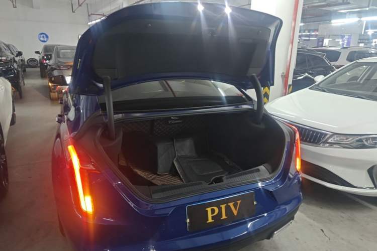 Used Cadillac CT4 2022 28T Luxury Edition Trunk