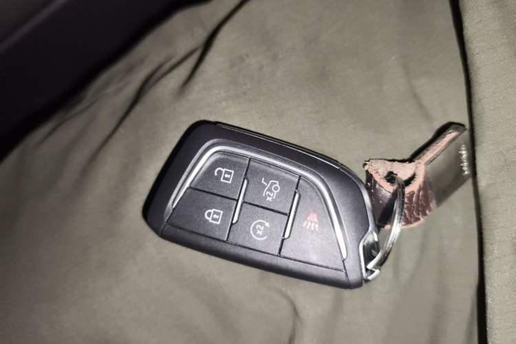 Used Cadillac CT4 2022 28T Luxury Edition Vehicle Key