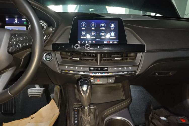 Used Cadillac CT4 2022 28T Luxury Edition Audio And AC Panel