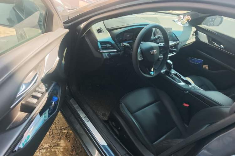 Used Cadillac CT4 2022 28T Luxury Edition Driver Seat