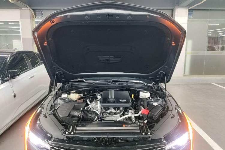 Used Cadillac CT4 2022 28T Luxury Edition Engine Bay