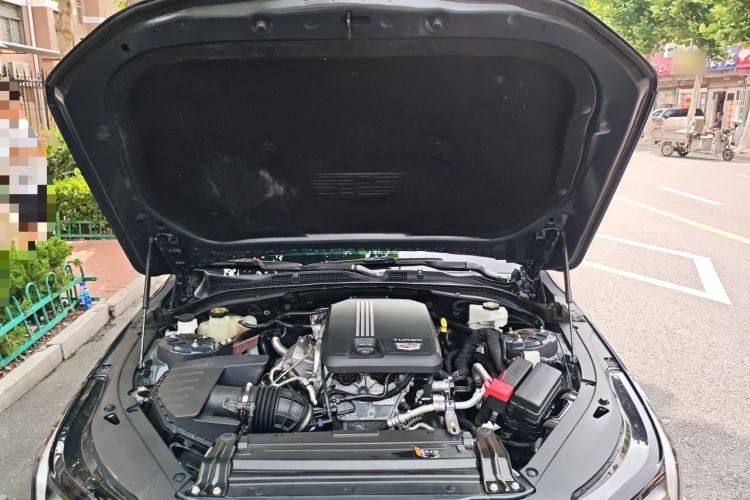 Used Cadillac CT4 2022 28T Fashion Edition Engine Bay