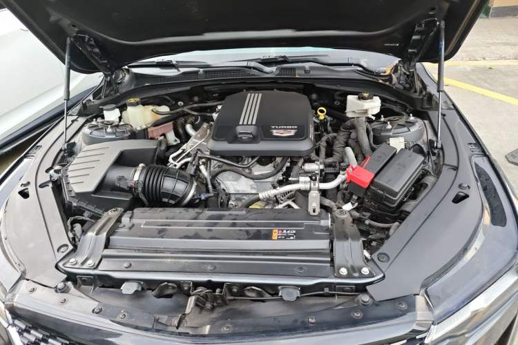 Used Cadillac CT4 2022 28T Luxury Edition Engine Bay