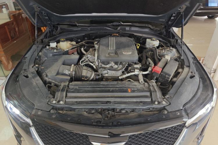 Used Cadillac CT4 2022 28T Fashion Edition Engine Bay
