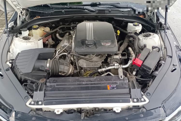 Used Cadillac CT4 2022 28T Luxury Edition Engine Bay