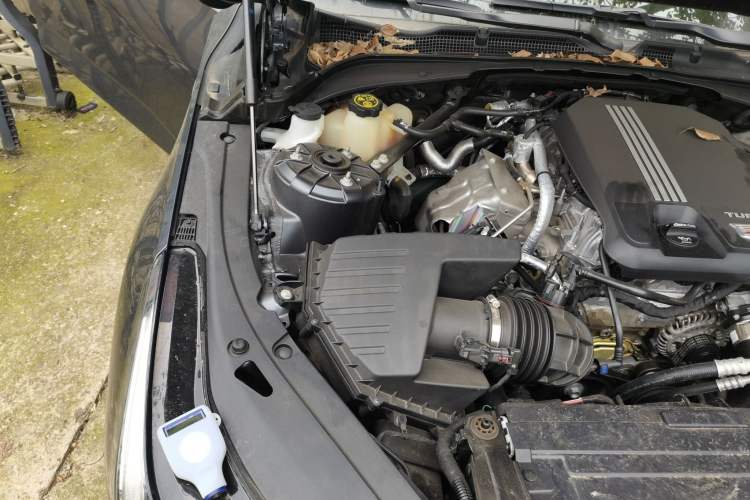 Used Cadillac CT4 2022 28T Luxury Edition Engine Bay Right