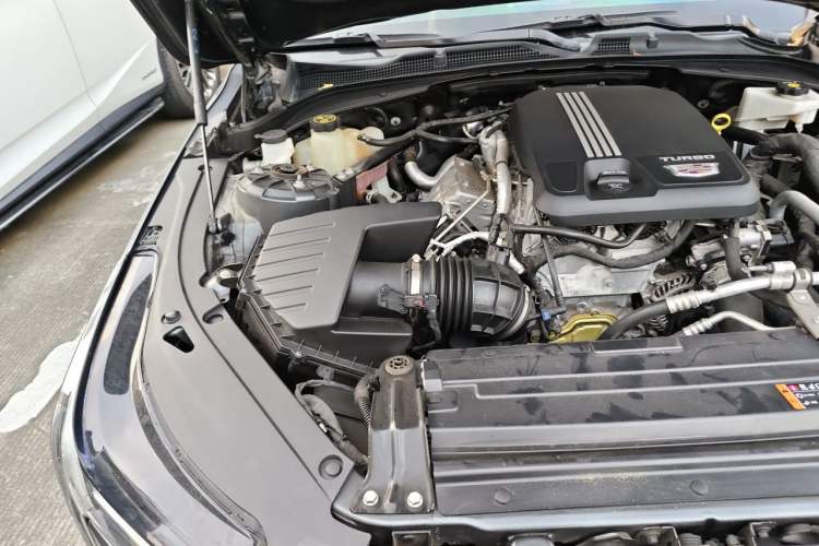 Used Cadillac CT4 2022 28T Luxury Edition Engine Bay Right