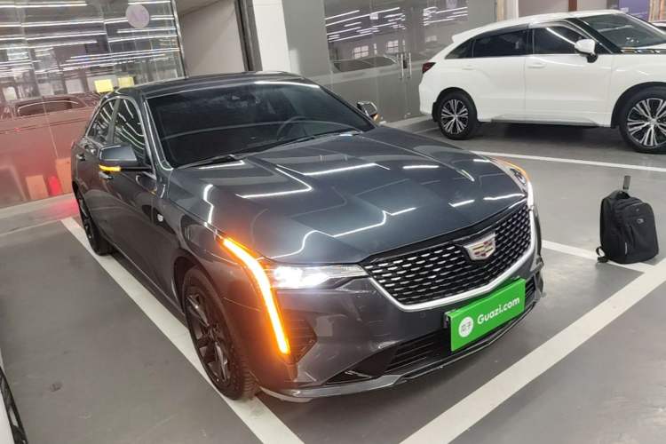Used Cadillac CT4 2022 28T Luxury Edition Front Right 45 Deg