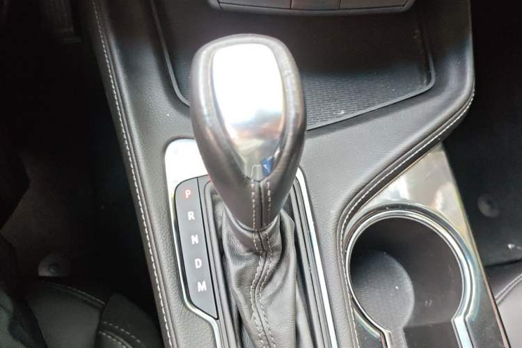 Used Cadillac CT4 2022 28T Fashion Edition Gear Lever