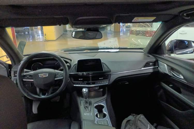 Used Cadillac CT4 2022 28T Luxury Edition Headliner