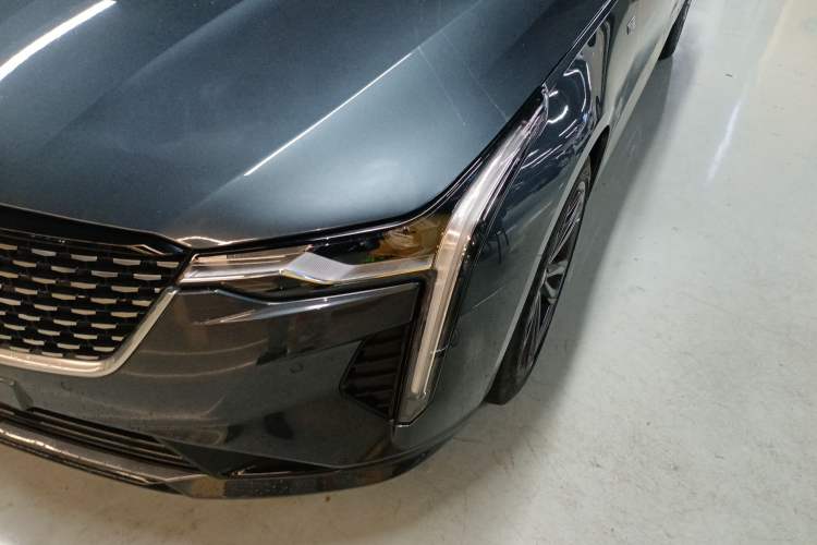 Used Cadillac CT4 2022 28T Luxury Edition Left Front Headlight
