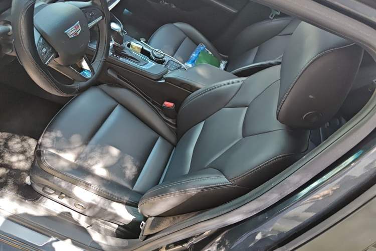 Used Cadillac CT4 2022 28T Fashion Edition Left Front Seat