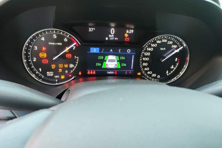 Used Cadillac CT4 2022 28T Luxury Edition Odometer Close Up