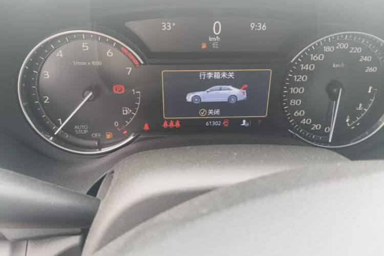 Used Cadillac CT4 2022 28T Luxury Edition Odometer Close Up