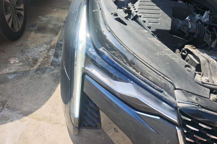 Used Cadillac CT4 2022 28T Luxury Edition Right Front Headlight