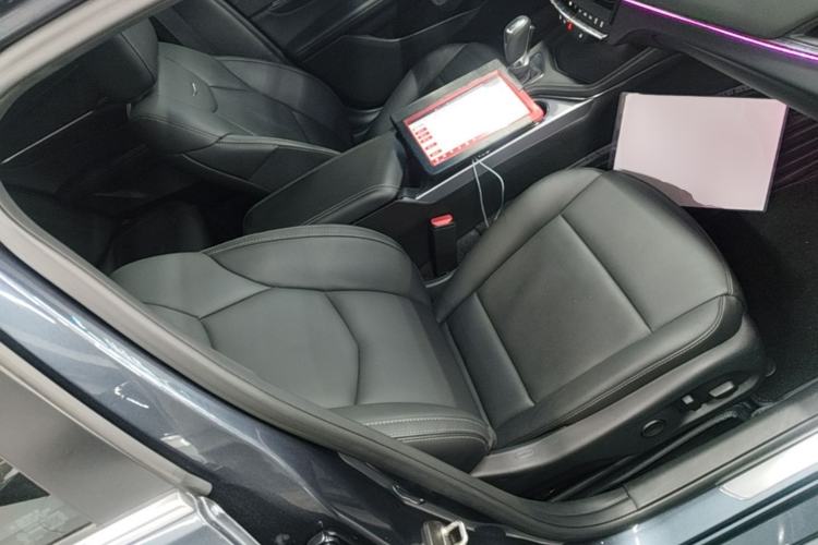 Used Cadillac CT4 2022 28T Luxury Edition Right Front Seat