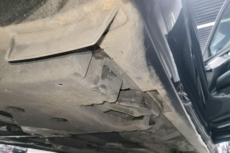 Used Cadillac CT4 2022 28T Luxury Edition Right Side Sill