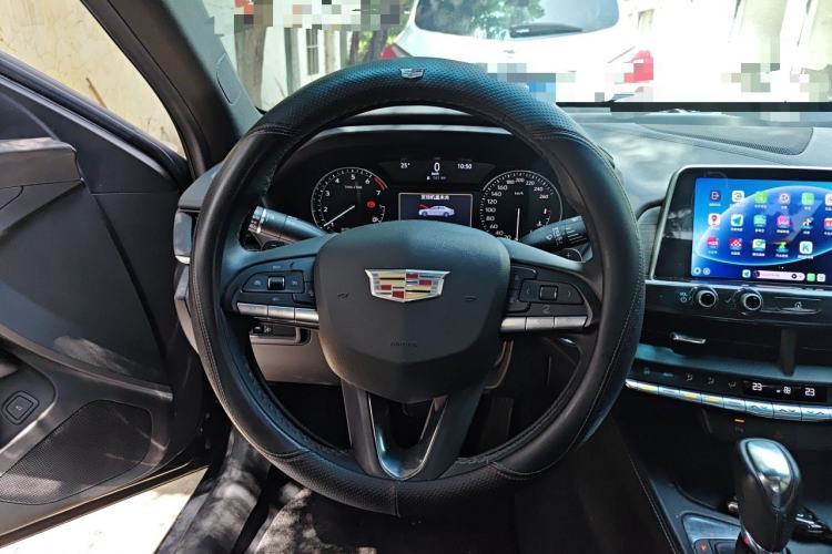 Used Cadillac CT4 2022 28T Fashion Edition Steering Wheel