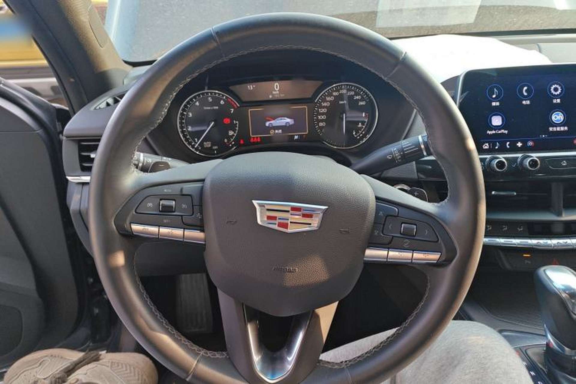 Used Cadillac CT4 2022 28T Fashion Edition Steering Wheel
