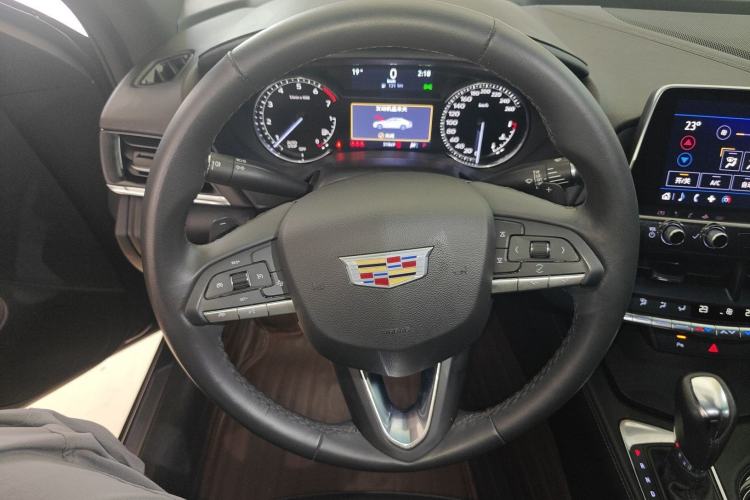 Used Cadillac CT4 2022 28T Fashion Edition Steering Wheel