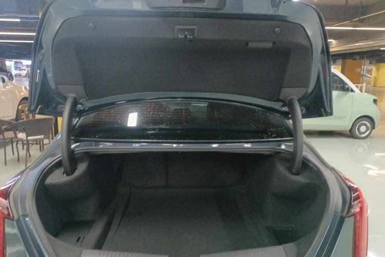 Used Cadillac CT4 2022 28T Luxury Edition Trunk