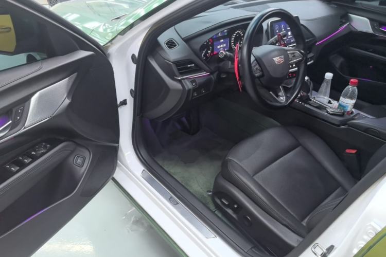 Used Cadillac CT4 2022 28T Luxury Edition Driver Seat