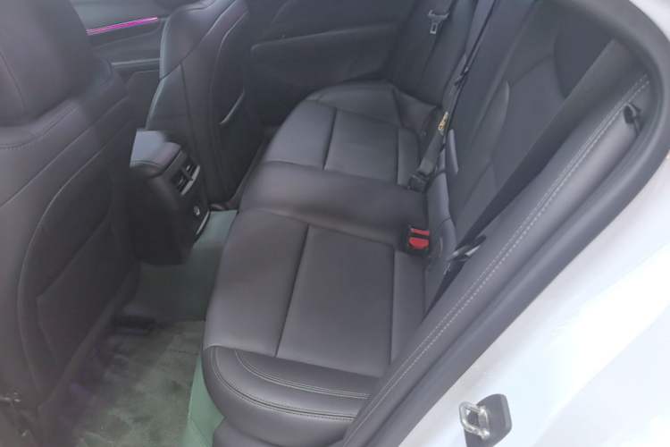 Used Cadillac CT4 2022 28T Luxury Edition Left Rear Seat