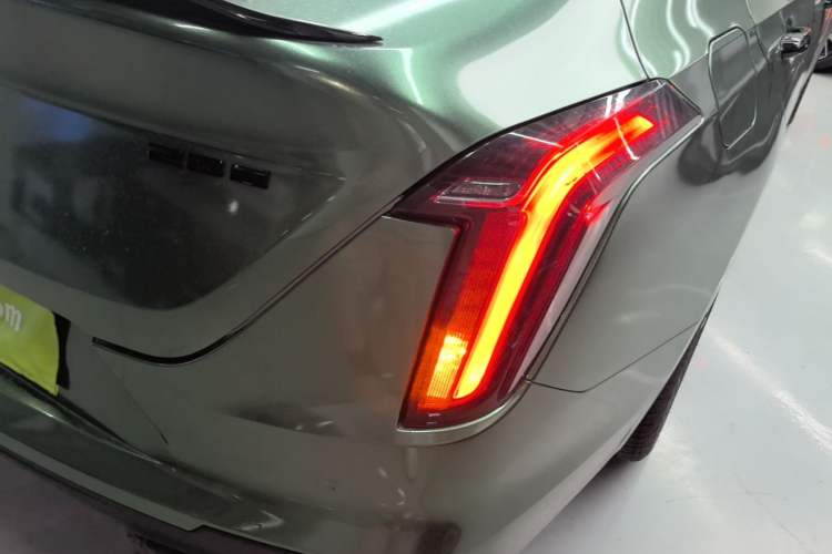 Used Cadillac CT4 2022 28T Luxury Edition Right Rear Taillight