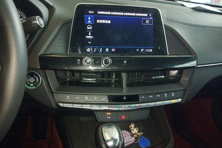 Used Cadillac CT4 2022 28T Fashion Edition Audio And AC Panel