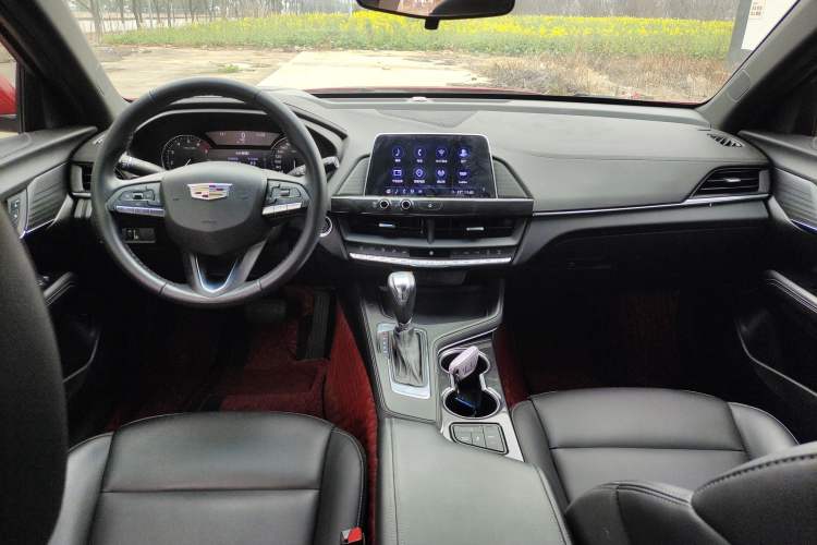 Used Cadillac CT4 2022 28T Fashion Edition Center Console