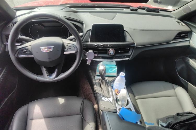 Used Cadillac CT4 2022 28T Luxury Edition Center Console