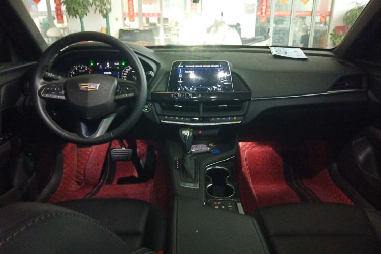 Used Cadillac CT4 2022 28T Fashion Edition Center Console