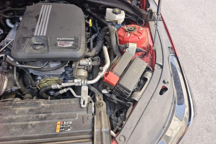 Used Cadillac CT4 2022 28T Luxury Edition Engine Bay Left