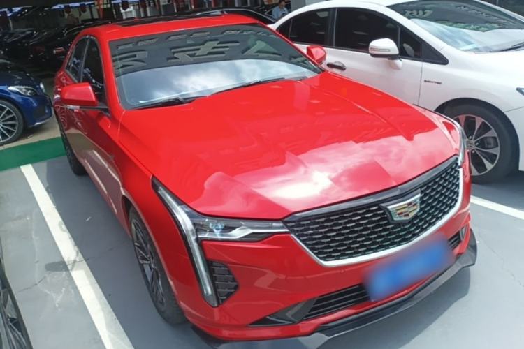 Used Cadillac CT4 2022 28T Luxury Edition Front Right 45 Deg