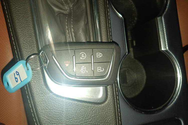 Used Cadillac CT4 2022 28T Luxury Edition Interior 1