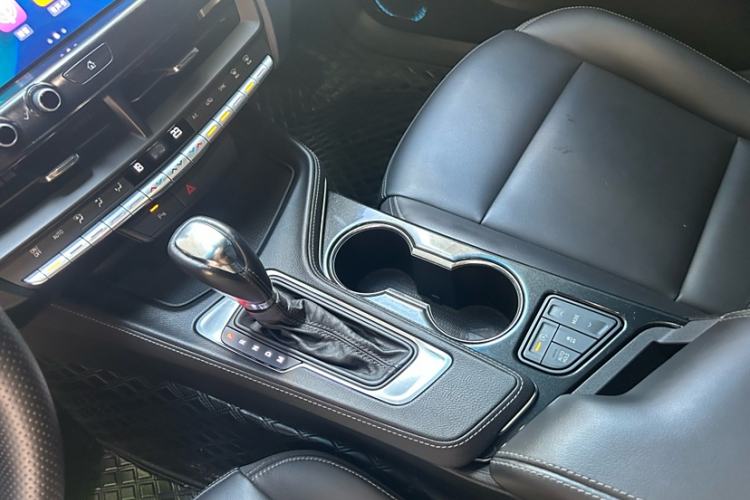 Used Cadillac CT4 2022 28T Fashion Edition Interior 3