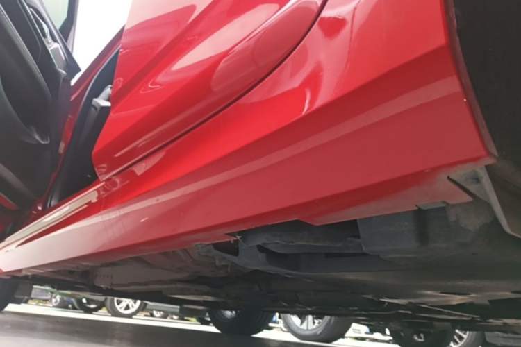 Used Cadillac CT4 2022 28T Luxury Edition Left Side Sill