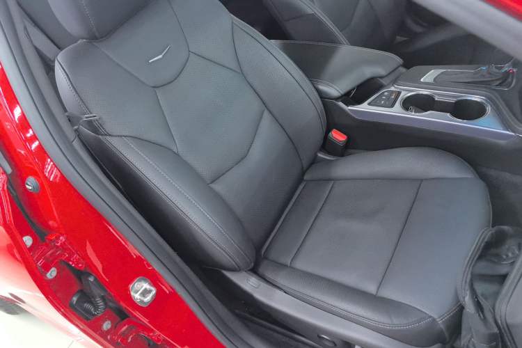 Used Cadillac CT4 2022 28T Luxury Edition Right Front Seat
