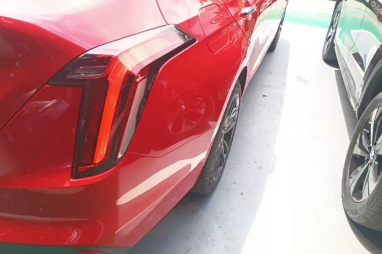 Used Cadillac CT4 2022 28T Luxury Edition Right Rear Taillight