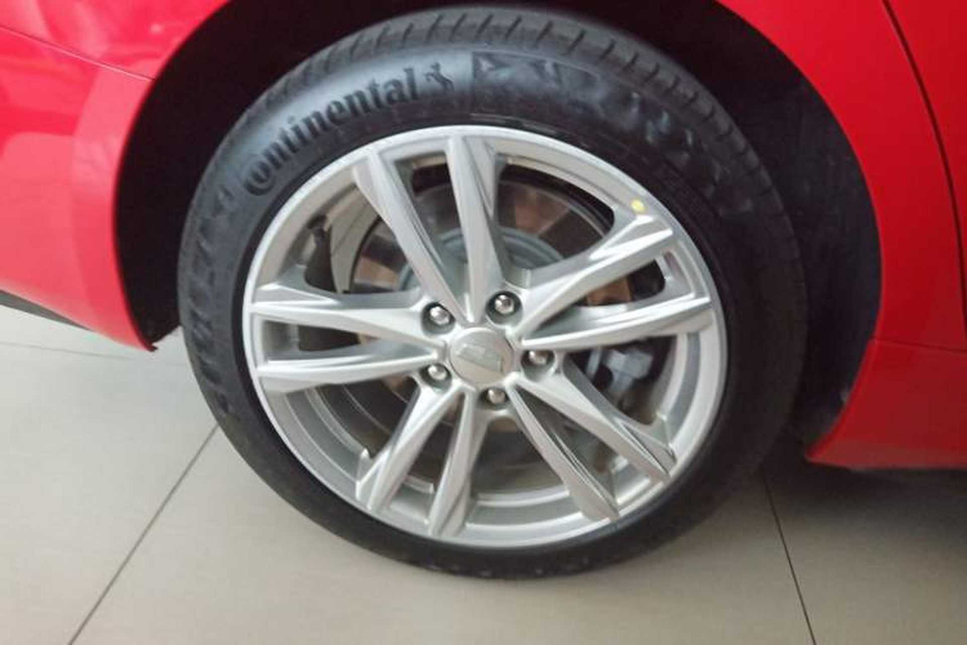 Used Cadillac CT4 2022 28T Fashion Edition Right Rear Wheel Hub
