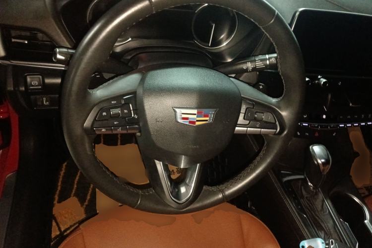 Used Cadillac CT4 2022 28T Luxury Edition Steering Wheel